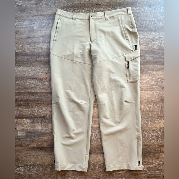Cabela's Pants Cabelas Guidewear Khaki Pants With Lots Of Pockets